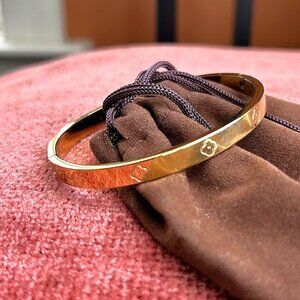 New FOUR LEAF CLOVER Bangle Bracelet Gold Tone